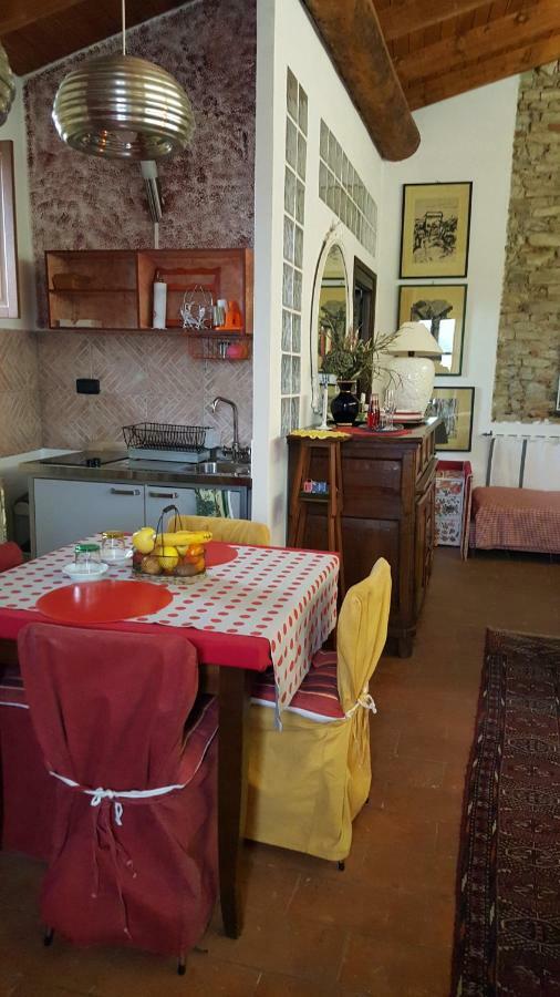 La Torretta - Cerreto Grue Bed & Breakfast Sarezzano Bagian luar foto